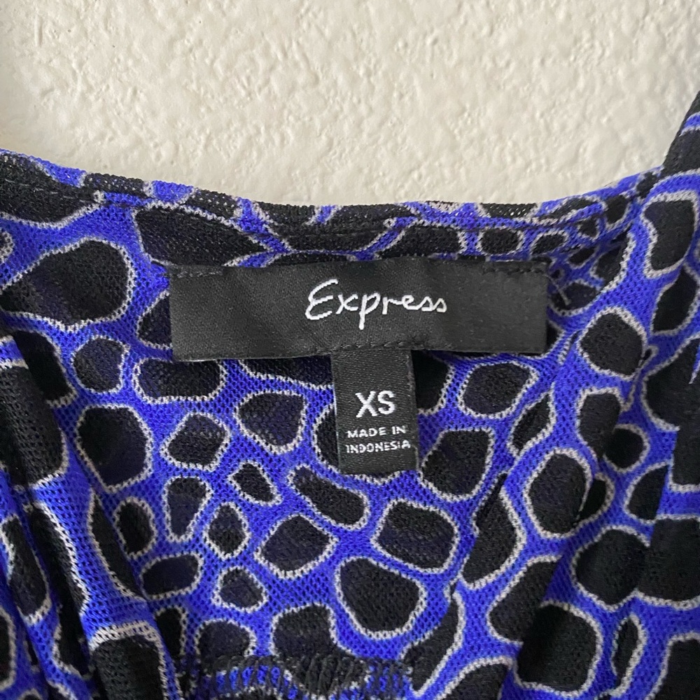 Womens Express Top - Picture 2 of 3